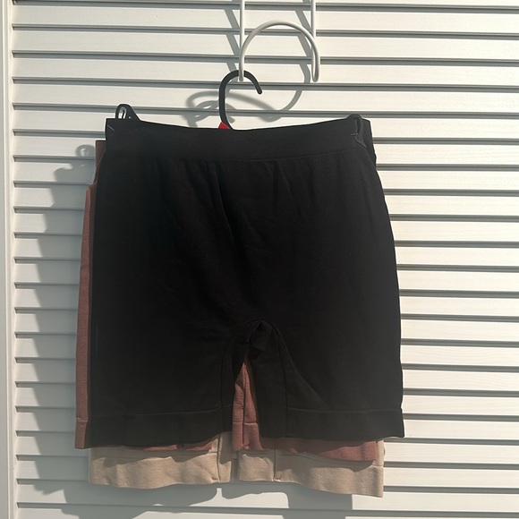 NWT Skinny Girl All Day Comfort (3) Piece Seamless Shapers & Smoothers. - Picture 5 of 6